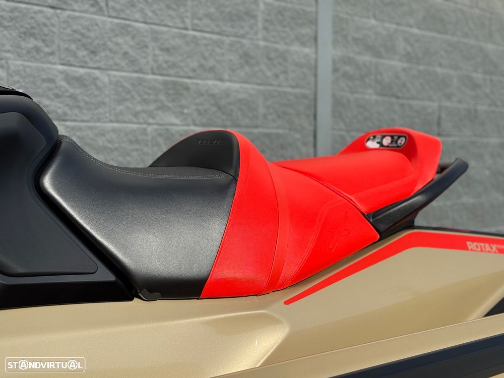 Sea-Doo RXT X 325 RS - 7
