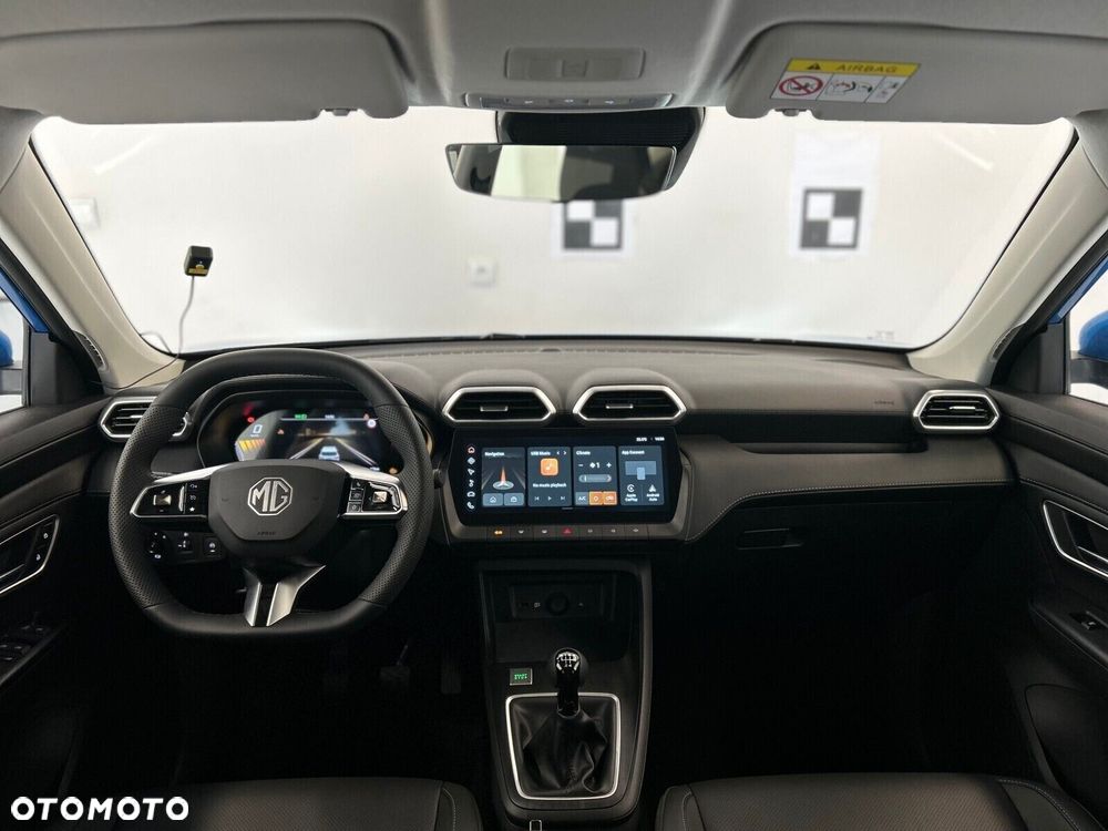 MG ZS - 13