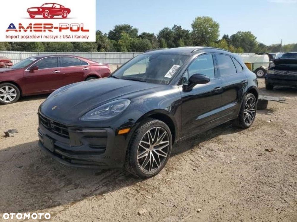 Porsche Macan - 1