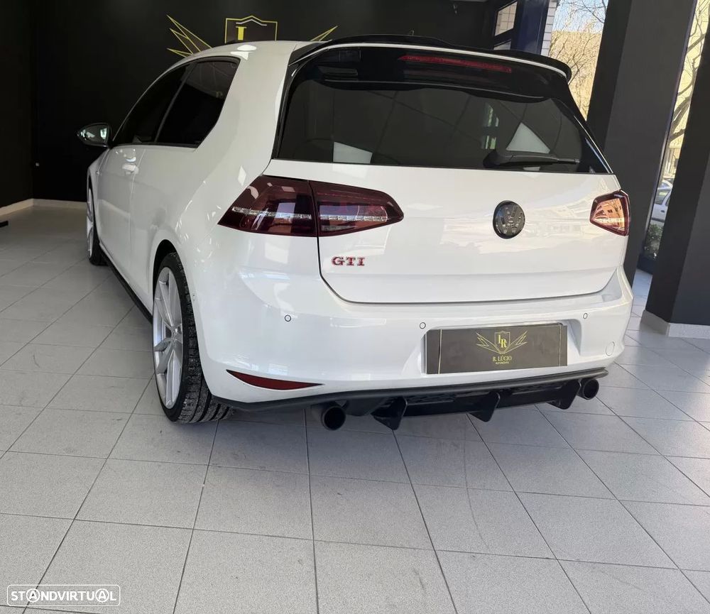 VW Golf 2.0 TSi GTi DSG Performance - 13