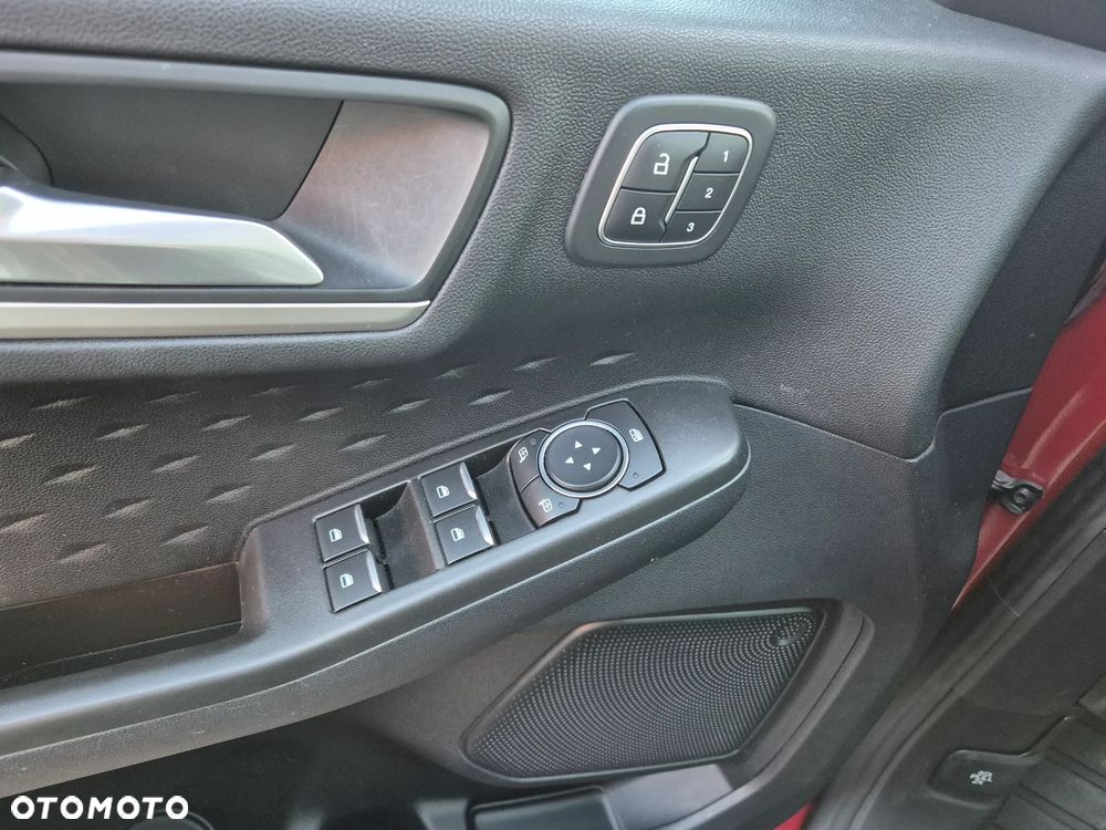 Ford Kuga - 14
