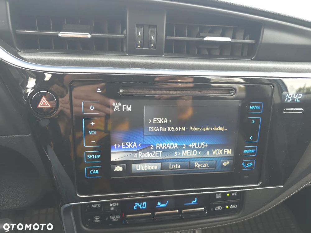 Toyota Auris 1.6 Premium - 26