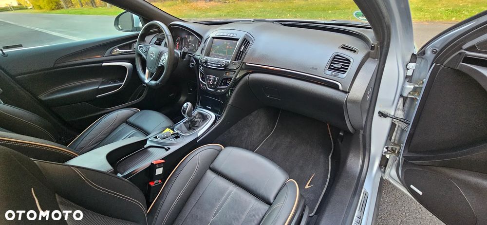 Opel Insignia - 35