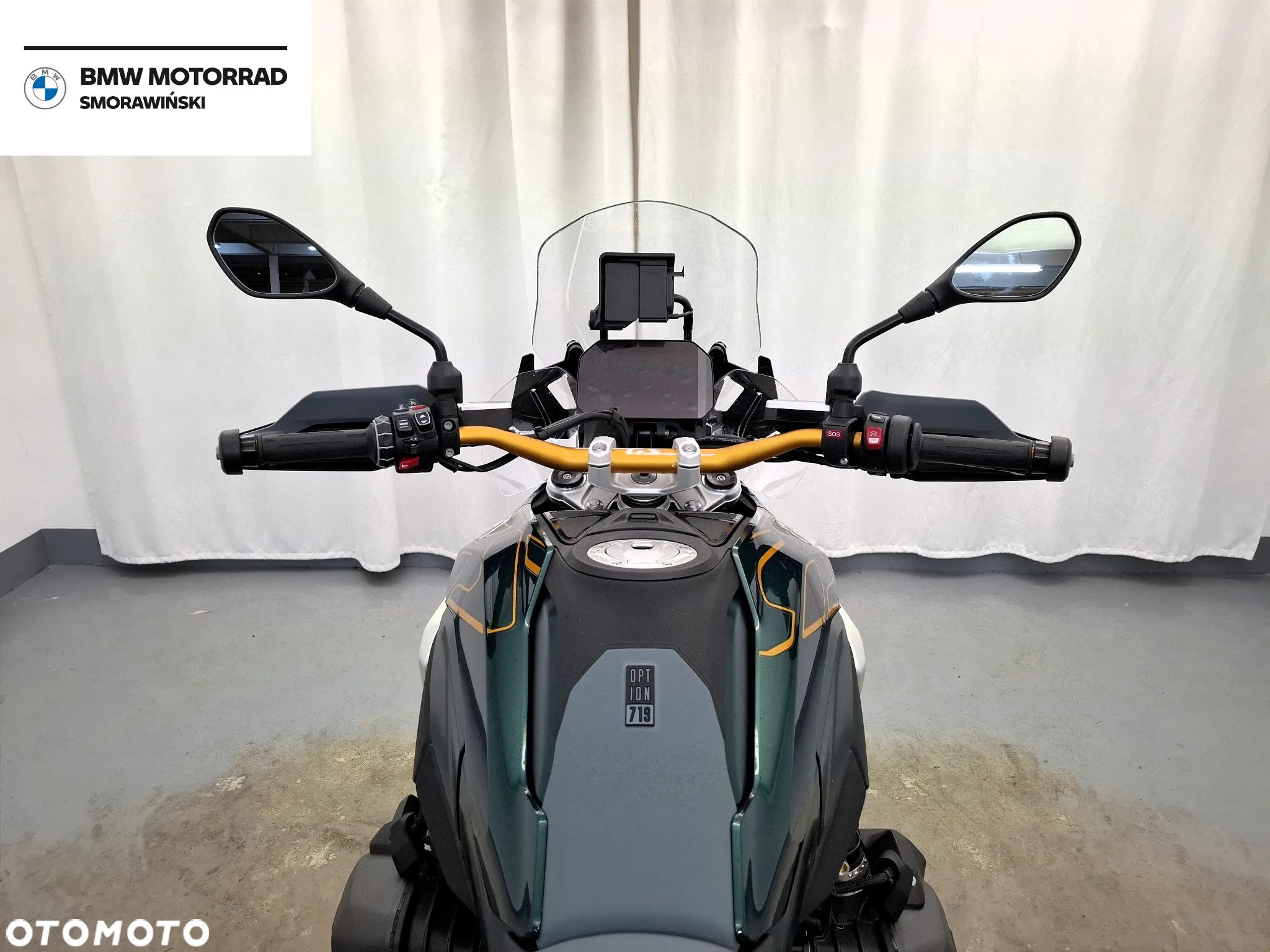 BMW R - 9