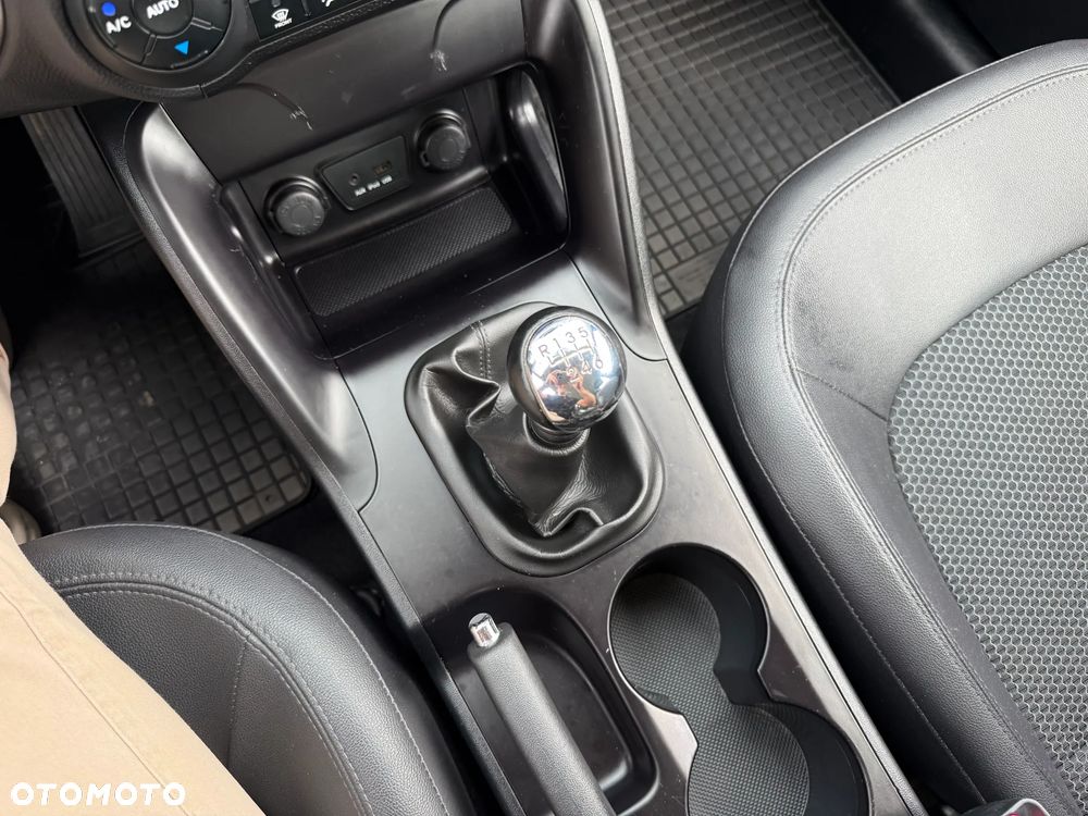 Hyundai ix35 1.6 2WD Comfort - 19