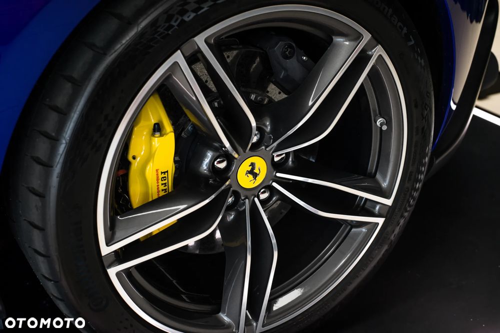 Ferrari Roma - 13
