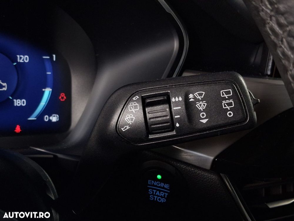 Ford Kuga - 19