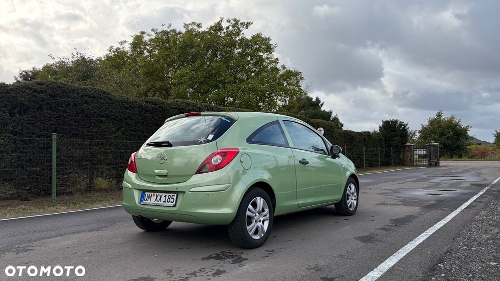 Opel Corsa 2009 photo 4