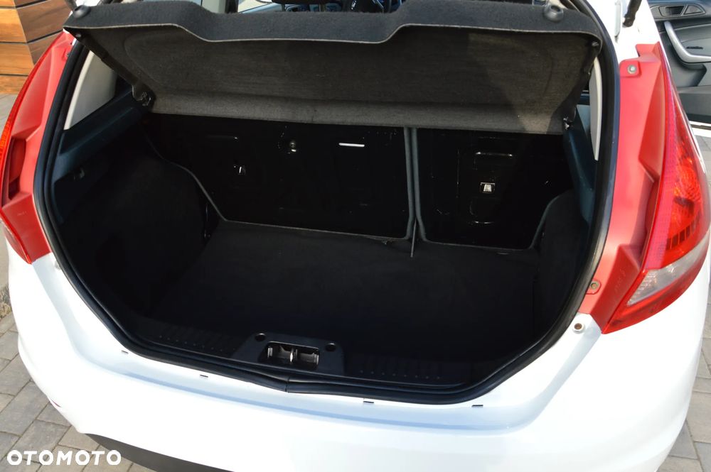 Ford Fiesta 1.3 Style - 14