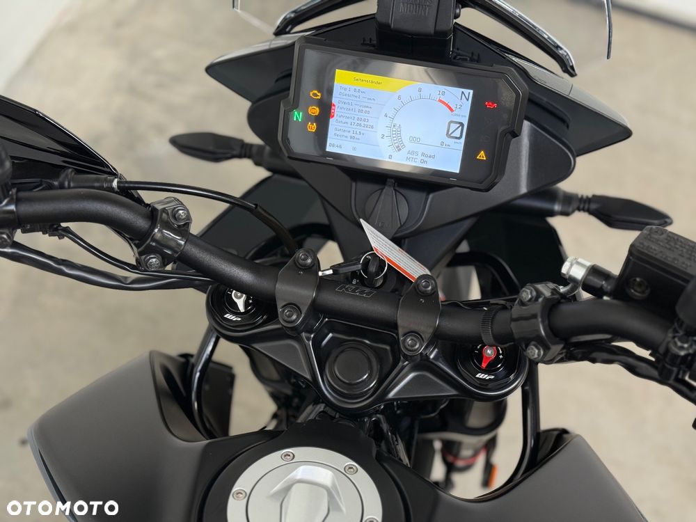 KTM Adventure - 21