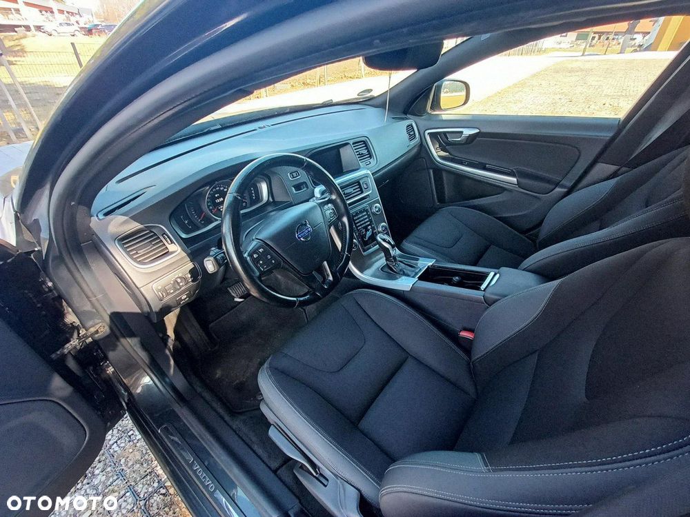 Volvo V60 - 10