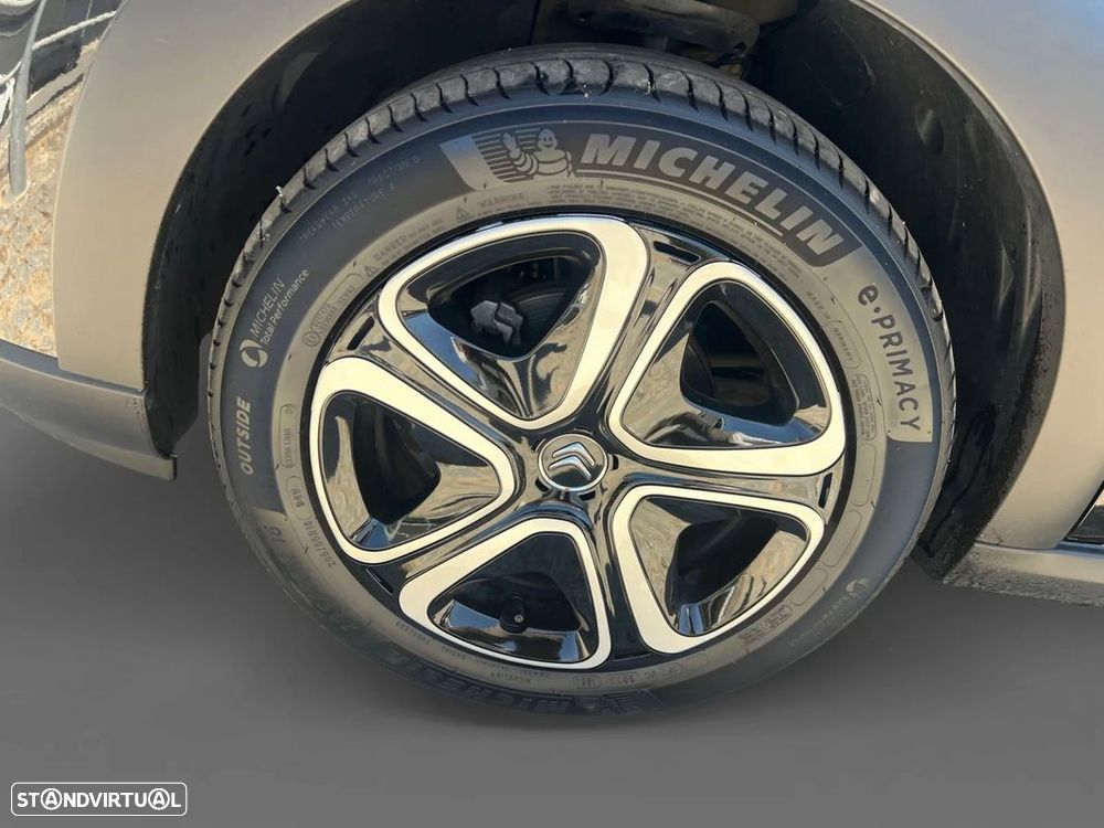 Citroën C3 1.2 PureTech Plus - 16