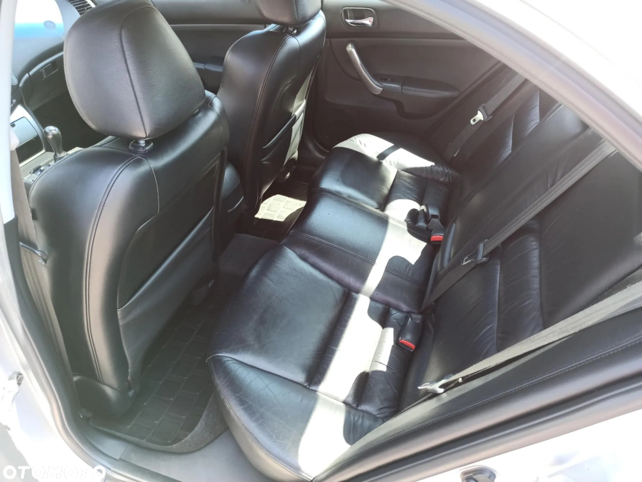 Honda Accord 2.0 Executive - 14