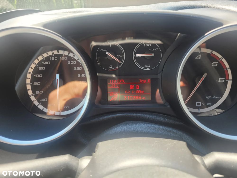Alfa Romeo Giulietta 1.6 JTDM - 14