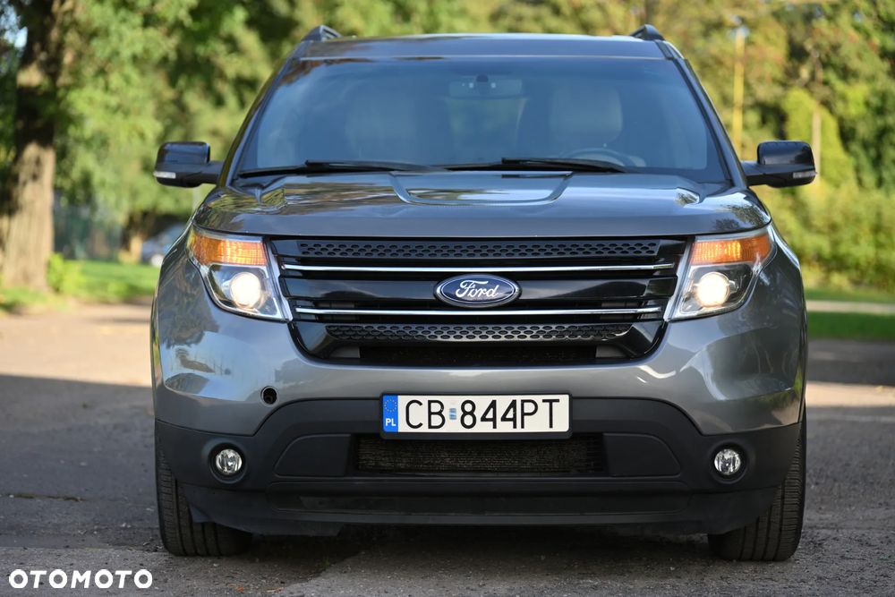 Ford Explorer - 13