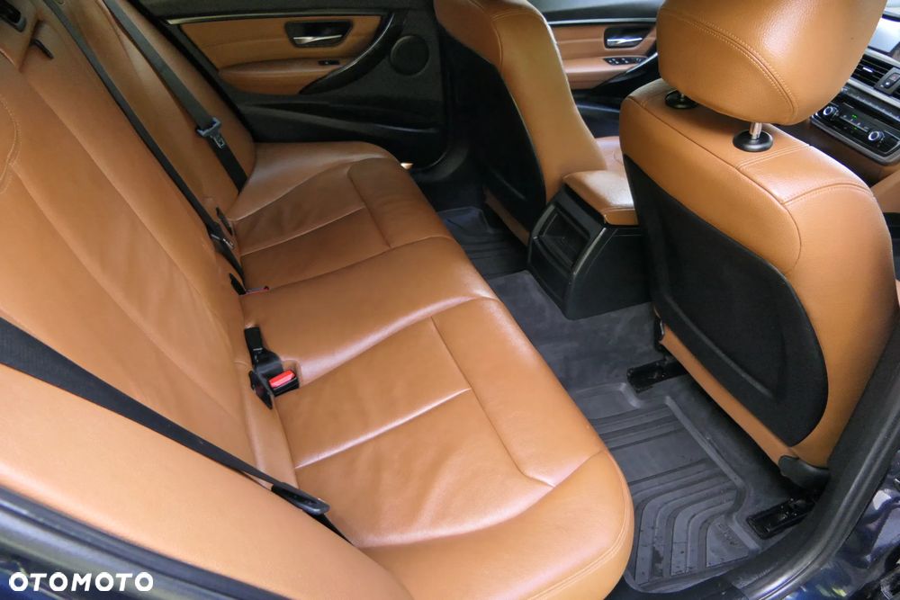 BMW Seria 3 320d Efficient Dynamics Luxury Line - 21