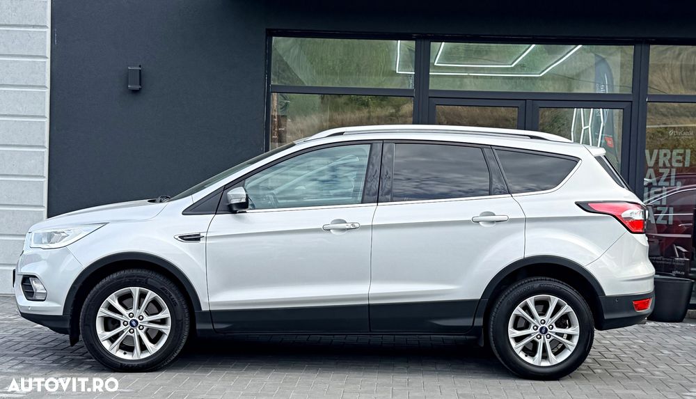 Ford Kuga - 13