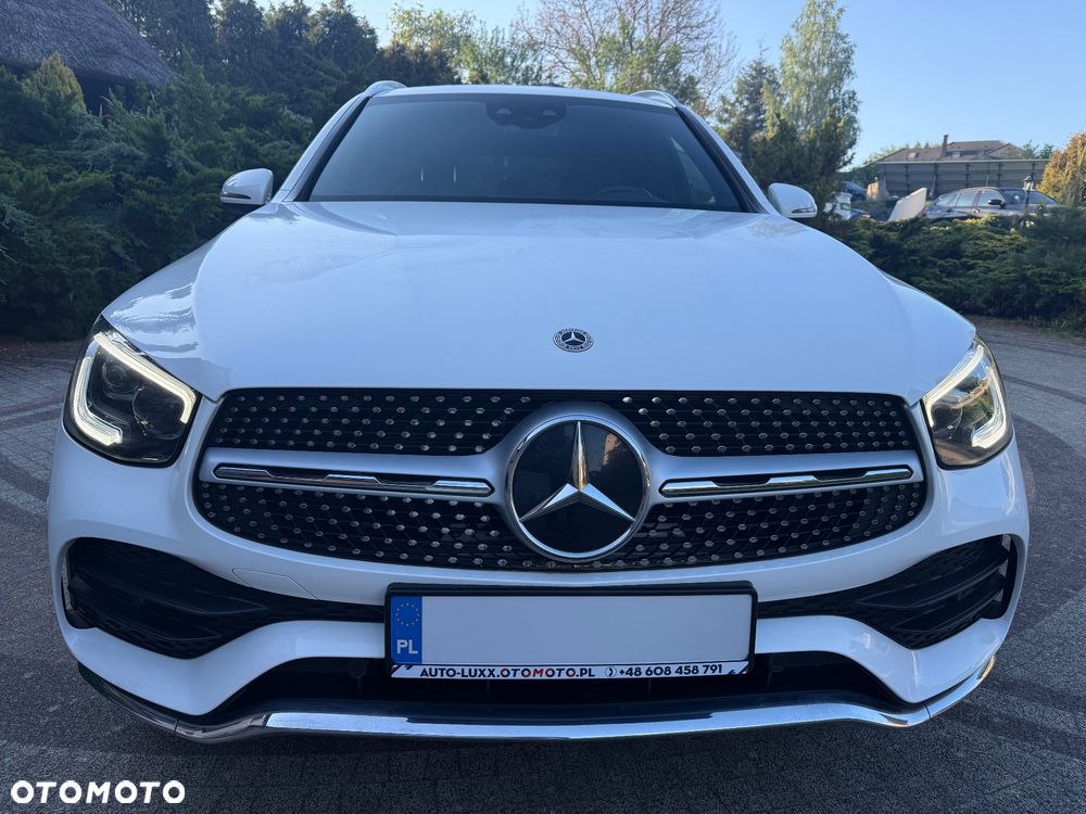 Mercedes-Benz GLC 200 4Matic 9G-TRONIC AMG Line Plus - 13