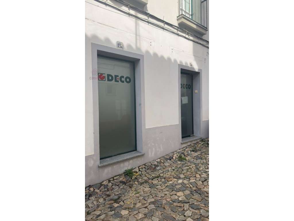 Vende-se Loja no centro histórico de Évora! - Grande imagem: 4/25
