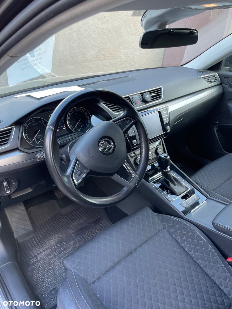 Skoda Superb 2.0 TDI Style DSG - 5