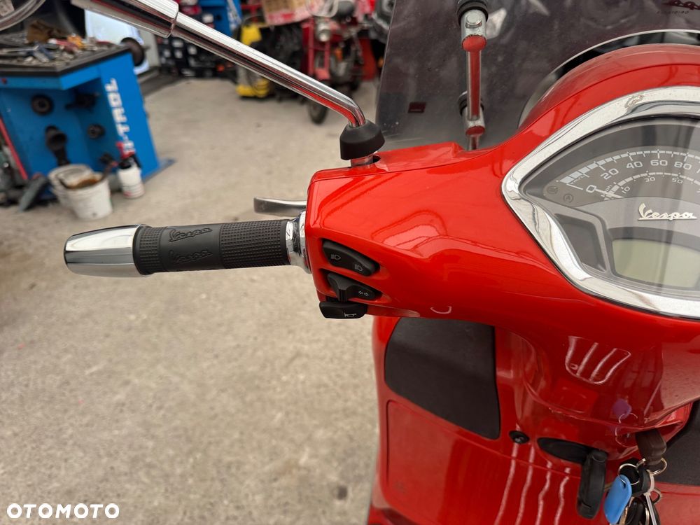 Vespa GTS - 11
