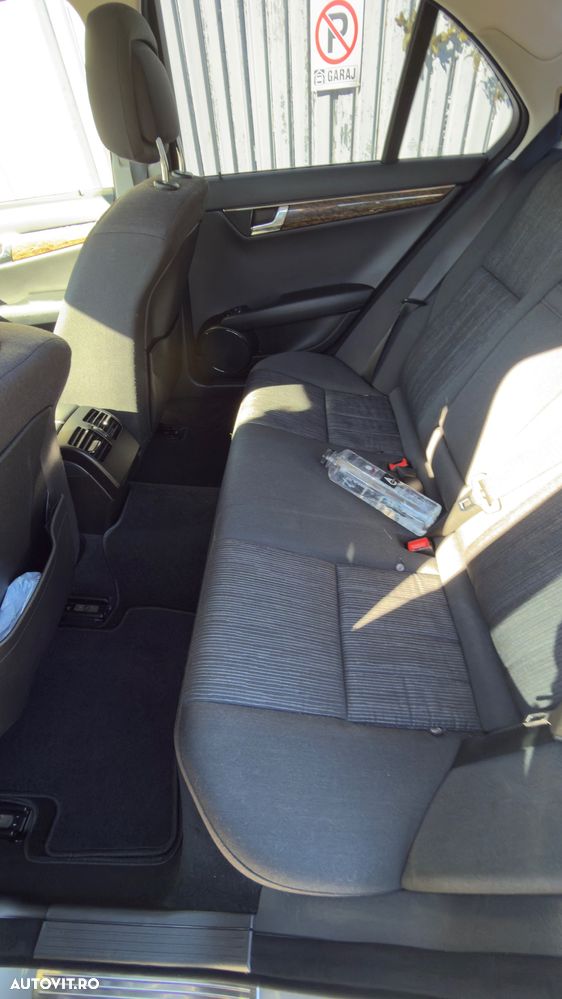 Mercedes-Benz C 220 CDI DPF Automatik Elegance - 4