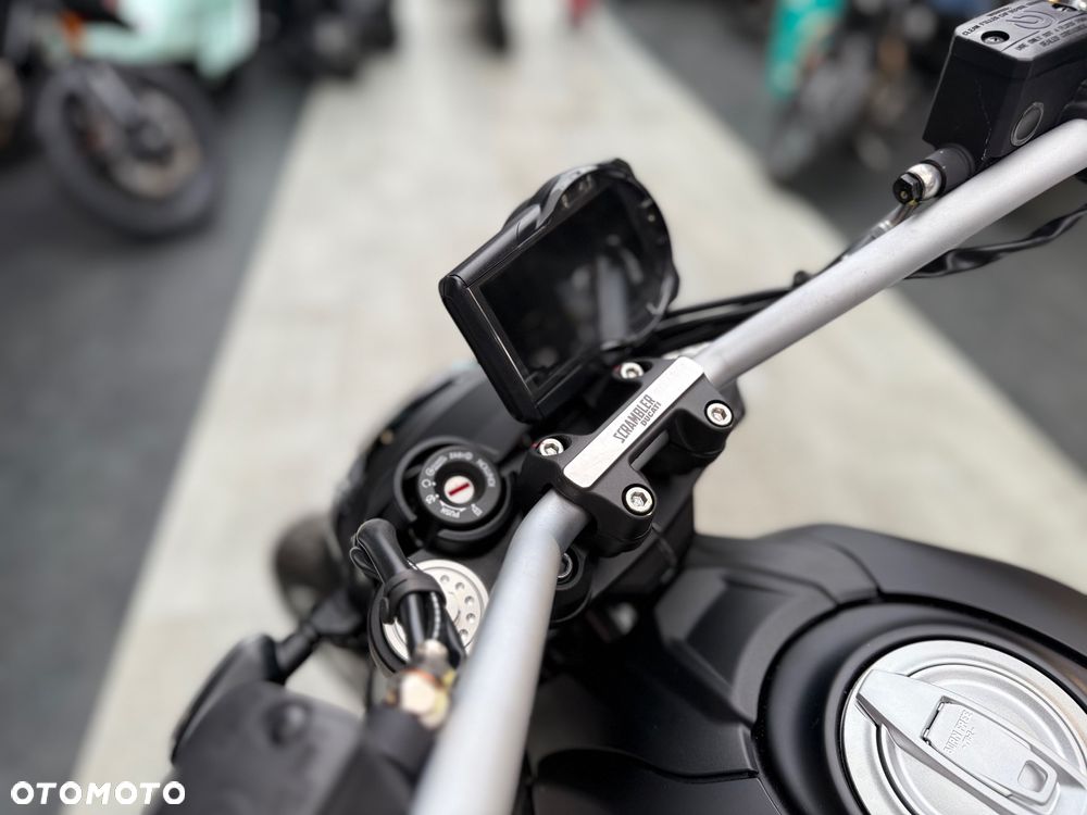 Ducati Scrambler - 13