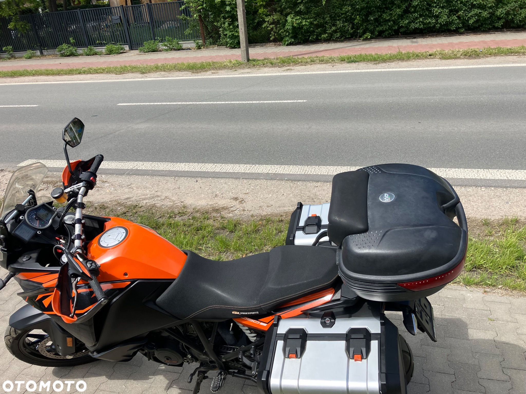 KTM Adventure - 6