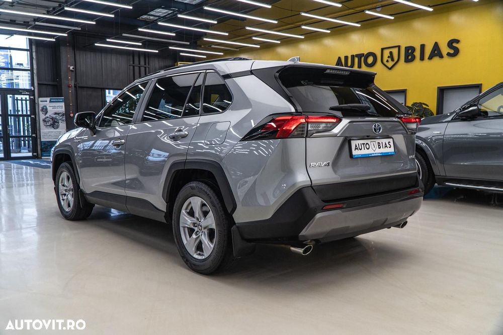 Toyota RAV4 2.5 VVT-iE 4x4 Luxury - 6