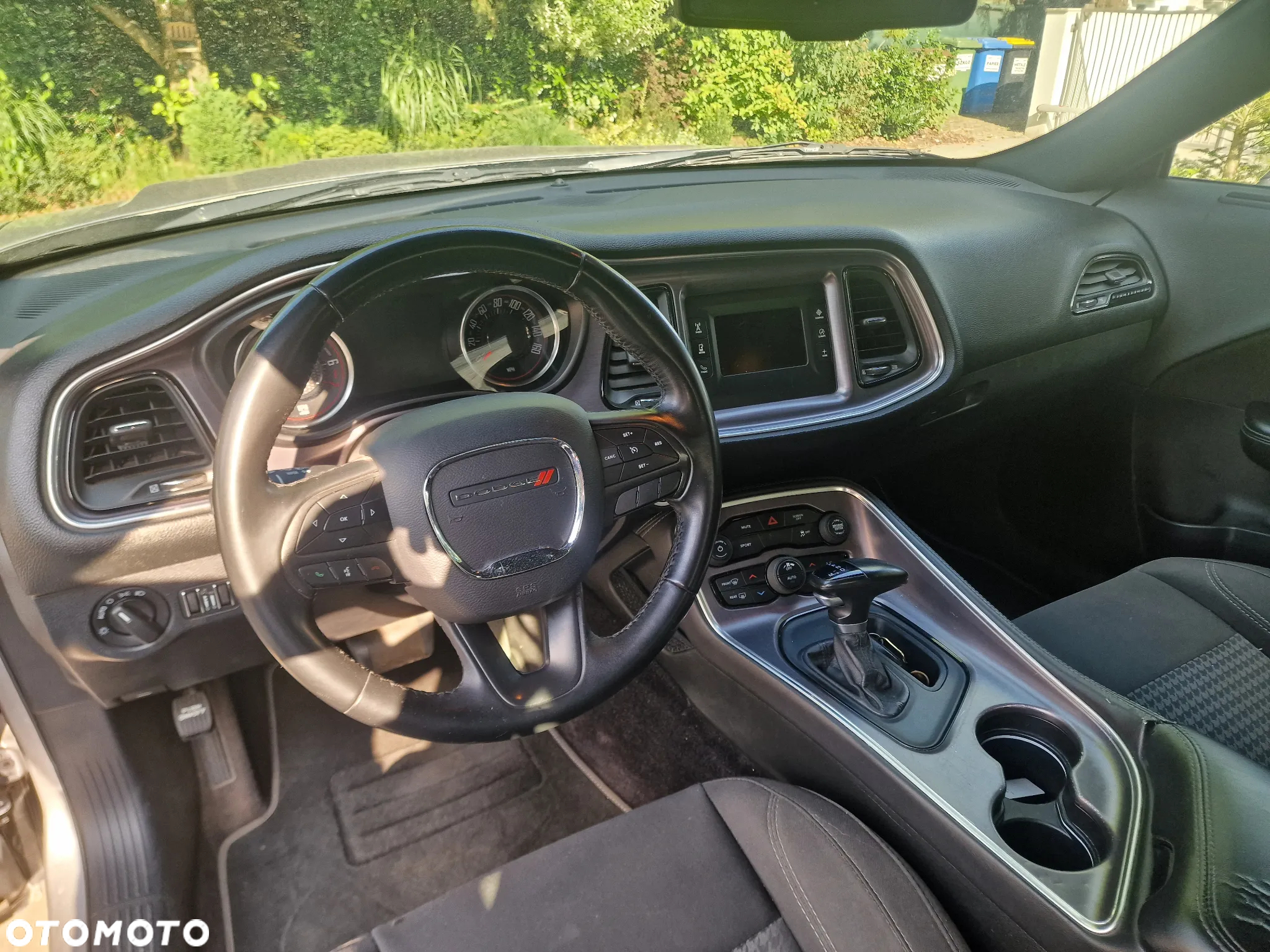 Dodge Challenger - 17