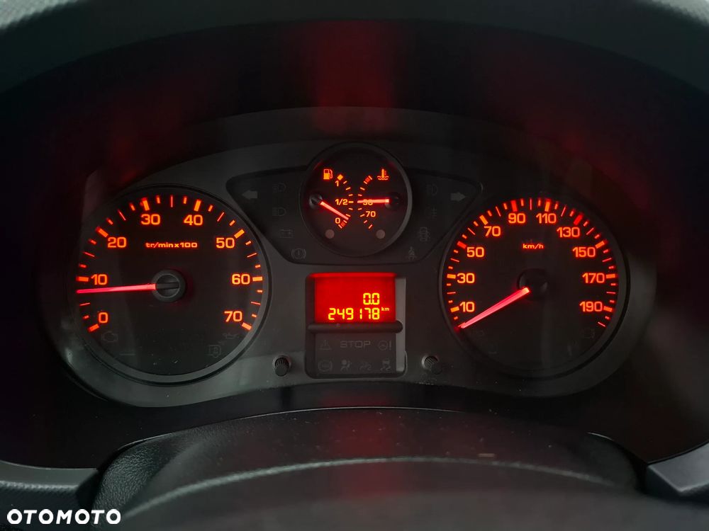 Peugeot Partner LONG 1.6HDI 3OSOBOWY KLIMA NAVI - 20