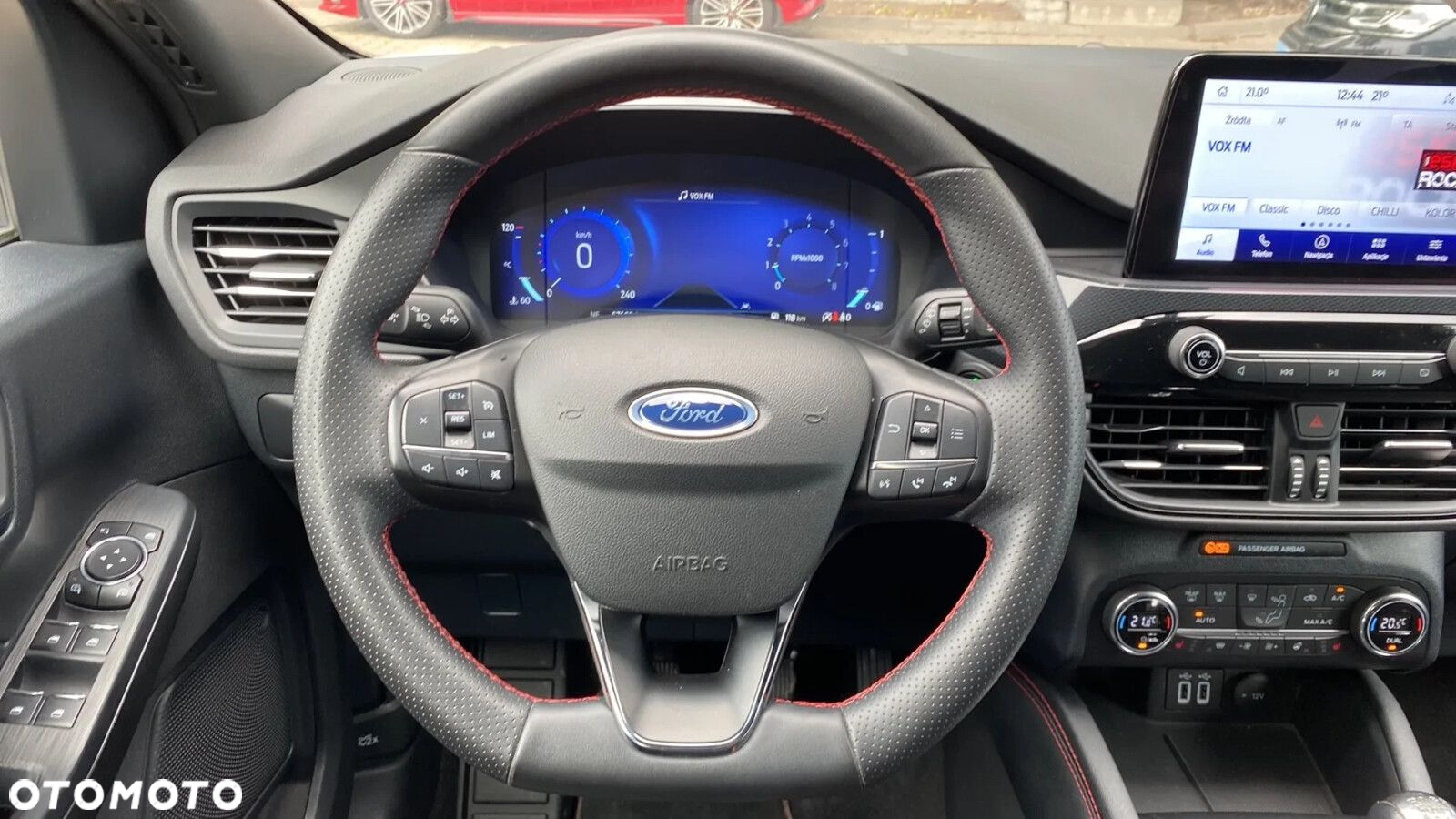 Ford Kuga - 17