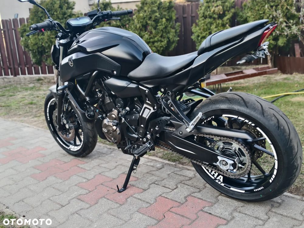 Yamaha MT - 28