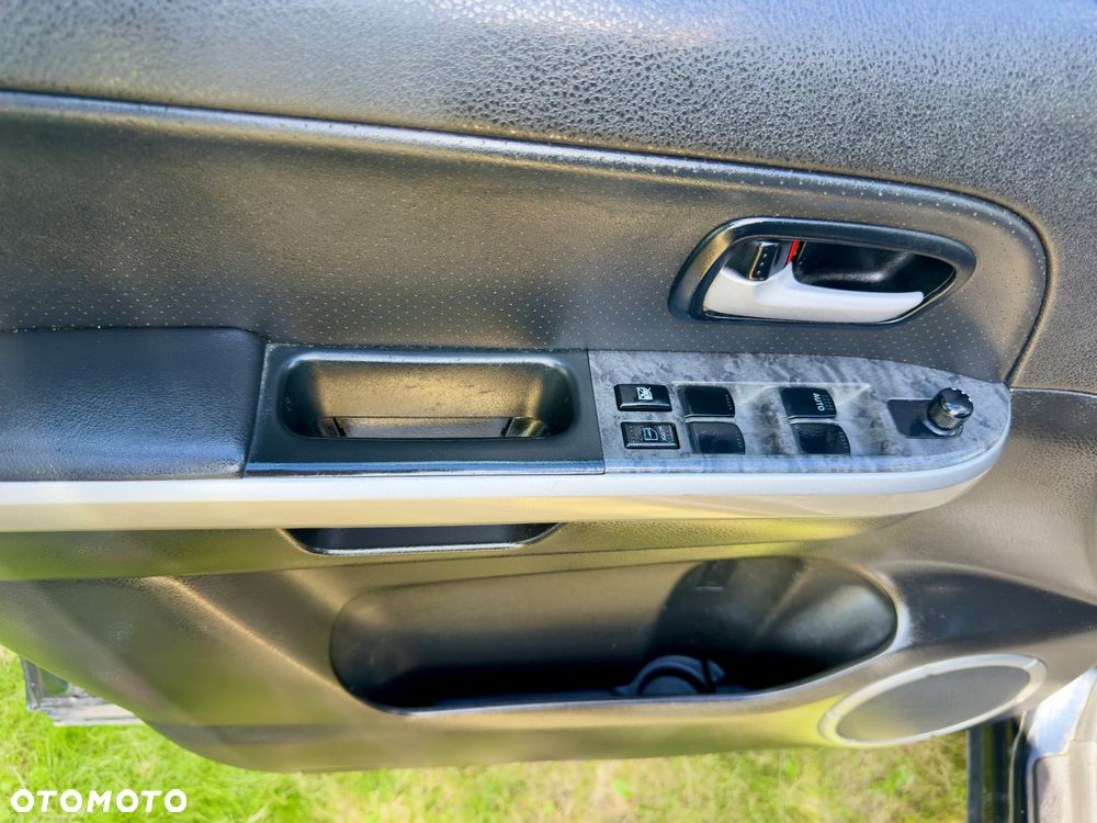 Suzuki Grand Vitara 1.9 DDiS De Luxe - 13