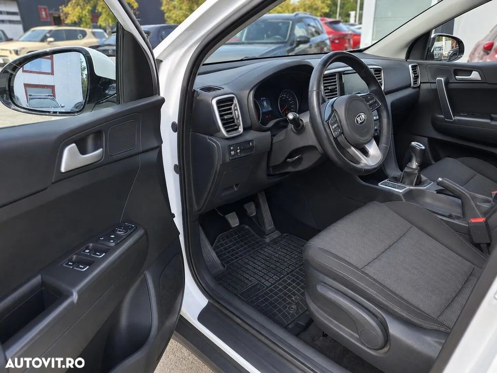 Kia Sportage 1.6 GDI 6MT 4x2 Style - 16