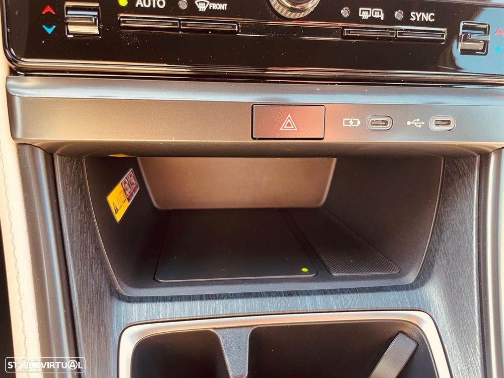 Lexus LBX Elegant - 39