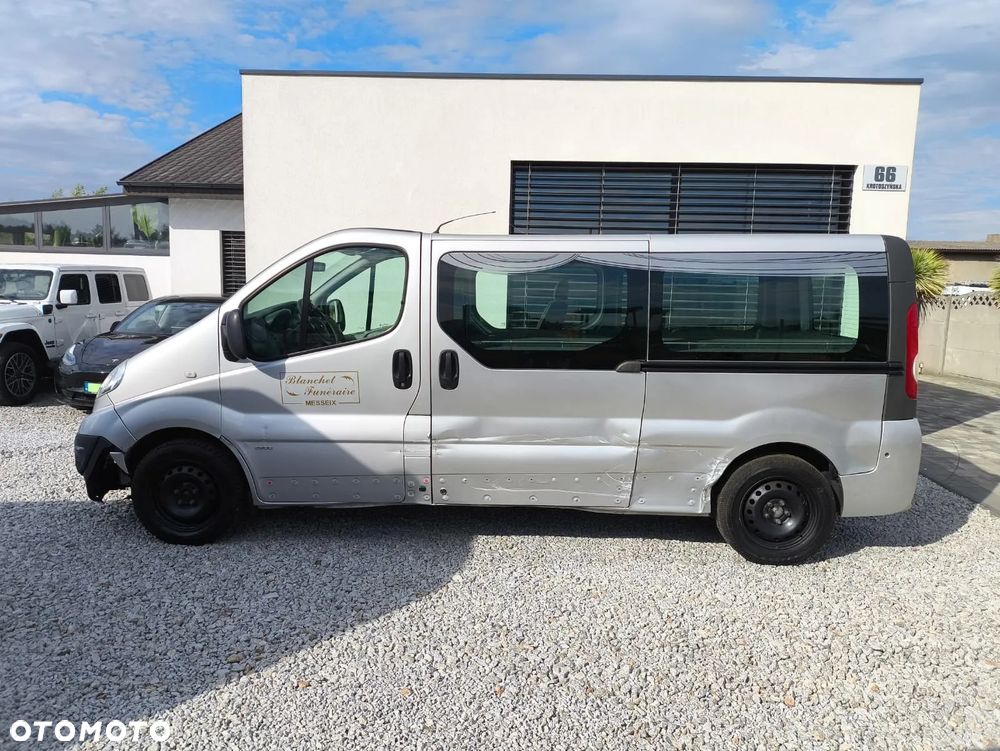 Opel Vivaro - 12