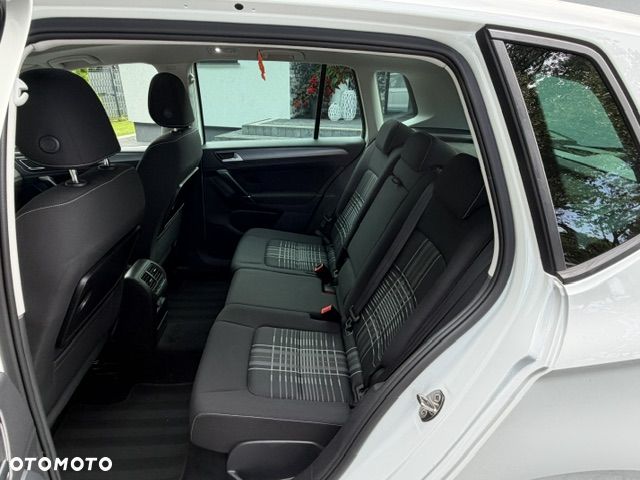 Volkswagen Golf - 13