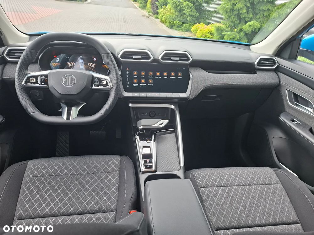 MG ZS ver-1-5-hevplus-excite - 17