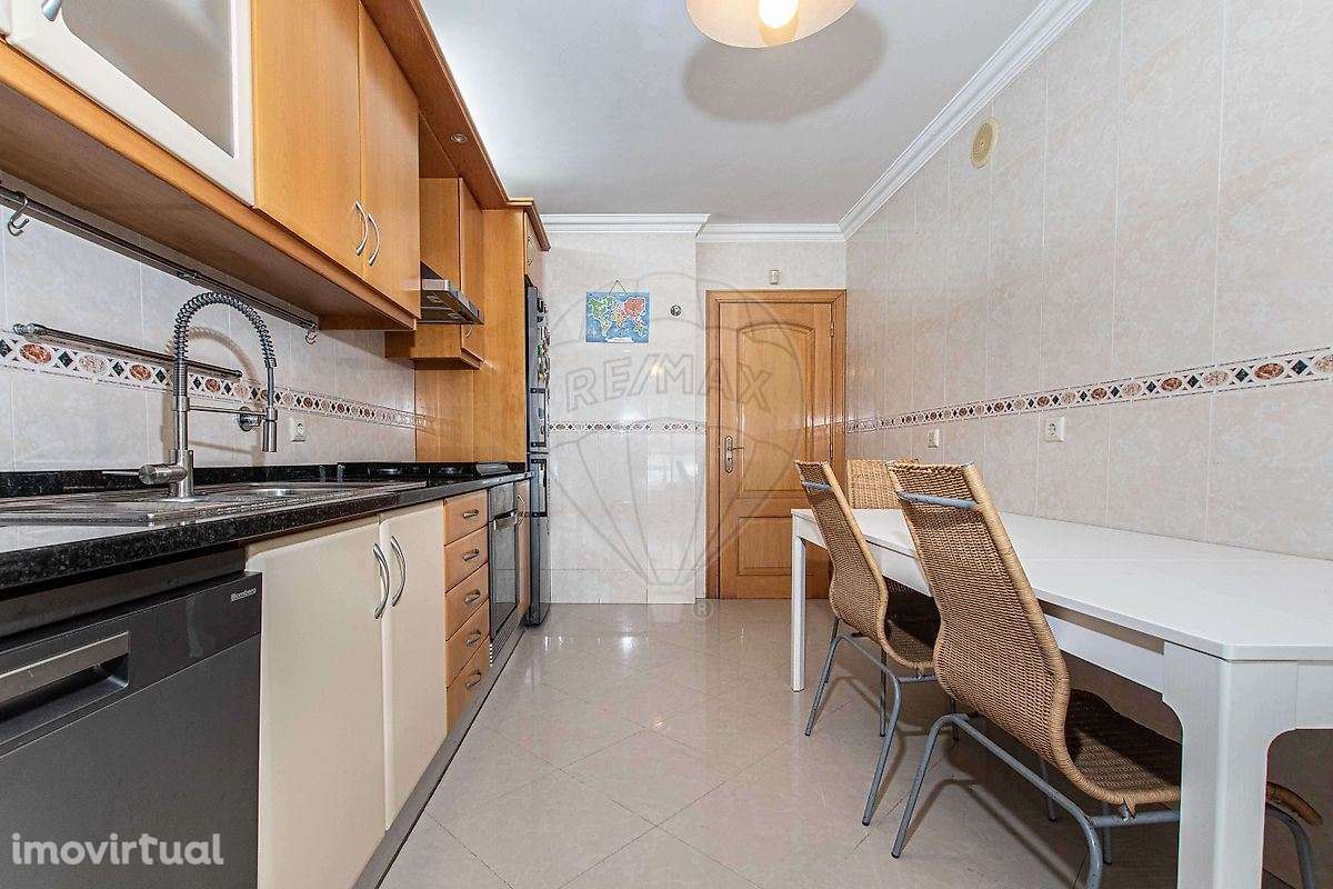 Apartamento T2 Arneiro- São Domingos de Rana - Grande imagem: 3/17