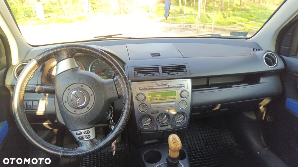 Mazda 2 1.4 Sport - 11