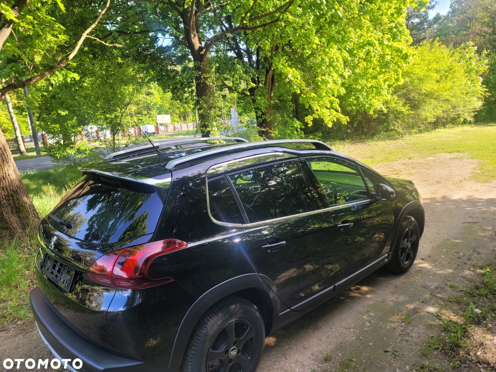 Peugeot 2008 1.5 BlueHDi Allure - 10