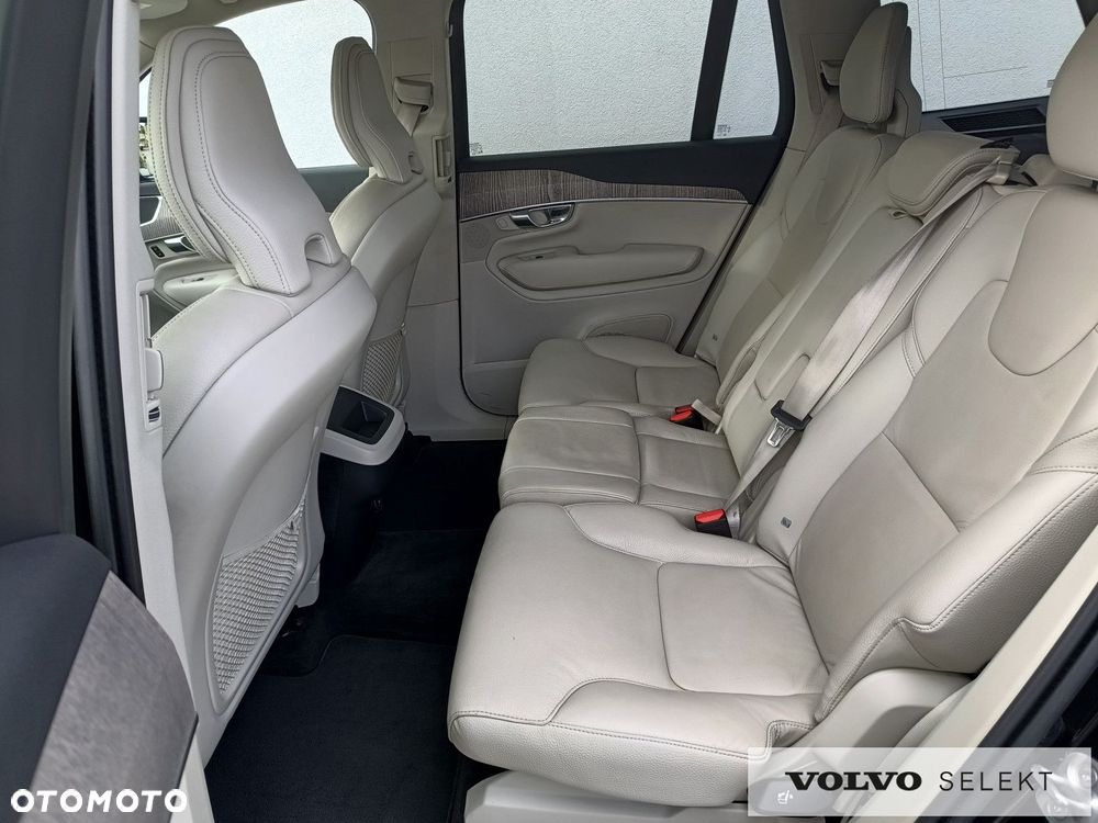 Volvo XC 90 - 25
