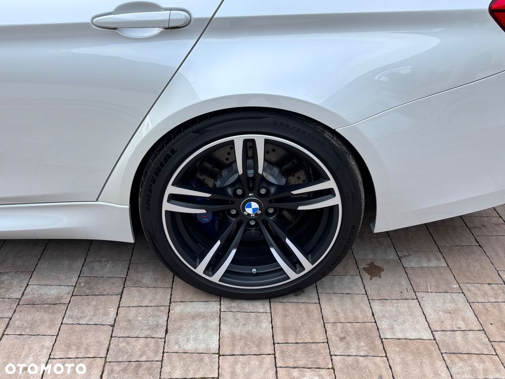 BMW M3 Standard - 23