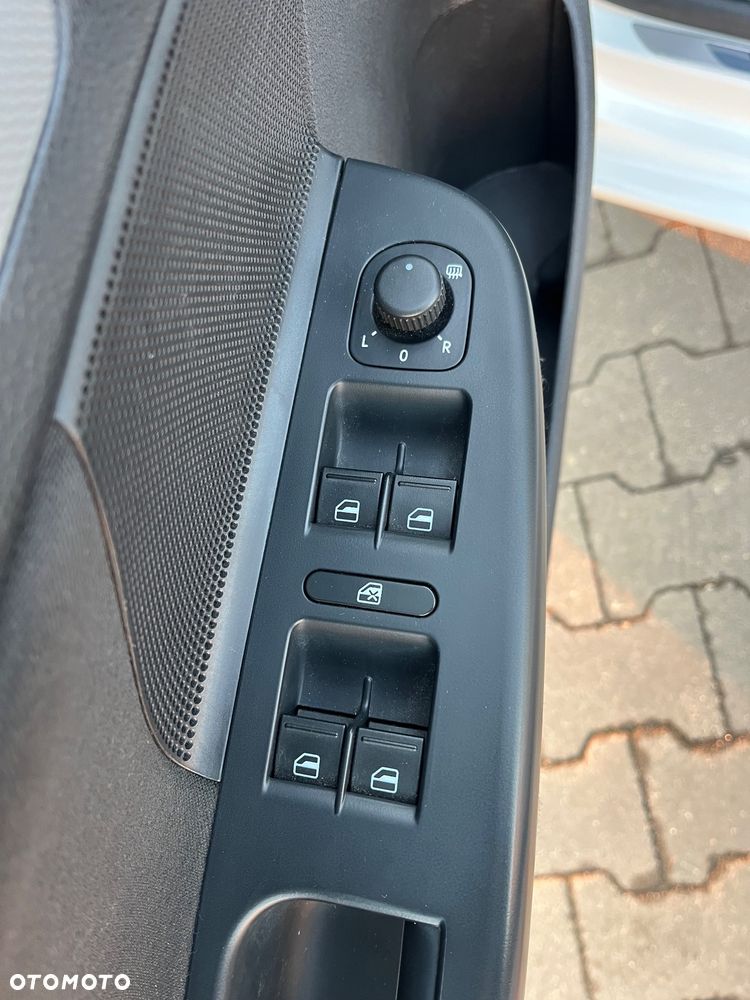 Volkswagen Golf 1.6 TDI BlueMot Trendline - 26