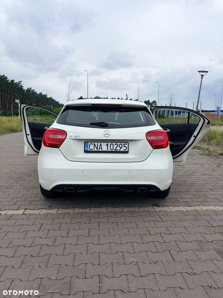 Mercedes-Benz Klasa A 180 BlueEfficiency Edition - 4