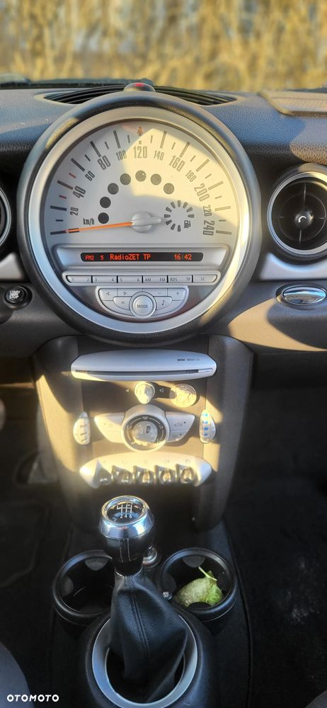 MINI Cooper Standard - 18