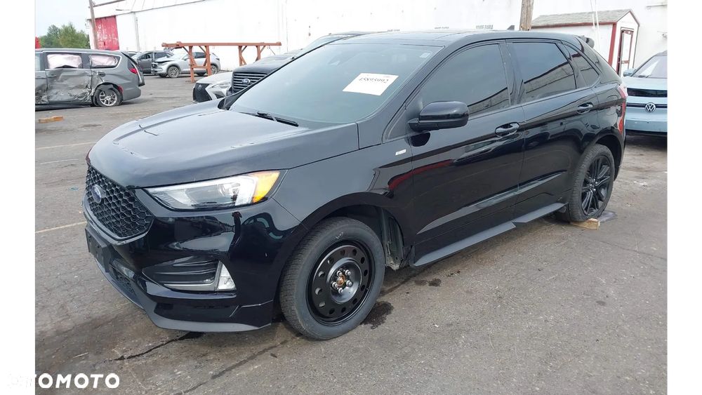 Ford Edge - 13
