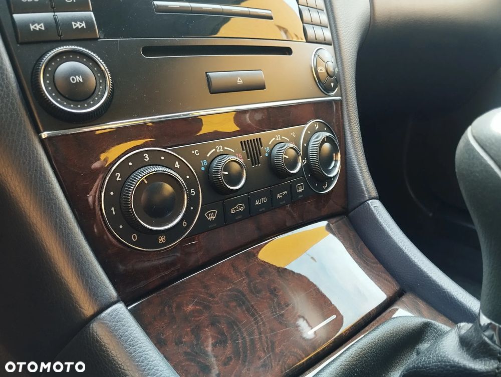Mercedes-Benz Klasa C 180 Kompressor Classic - 16