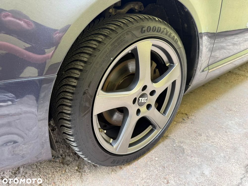 Audi A6 Avant 2.0 TDI DPF - 8